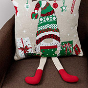 Подушка вязаная декоративная Гном с ножками Прованс