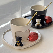 Чашка керамічна Закохане ведмежа 140 мл Olens O8030-235 з блюдцем і ложечкою