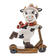 Фігурка декоративна 10,5х9,5см Корівка на самокаті Lefard 192-083