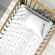 Простирадло трикотажне на гумці Сузір'я біле Home Line в дитяче ліжечко