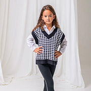 Жилетка для дівчинки Лапки Прованс чорний