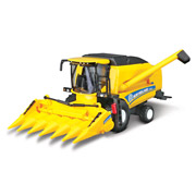 Автомодель Зернозбиральний комбайн з кукурудзяною жниваркою New Holland TC5.90 Bburago 18-31722