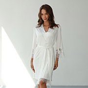 Комплект шовковий жіночий 24029 халат і сорочка German Volf білий з мереживом