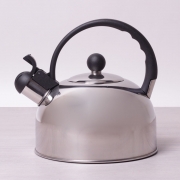 Чайник Kamille 2.5л з нержавіючої сталі зі свистком 0679