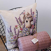 Декоративна гобеленова наволочка Пташка на шпаківні Лавандовий садочок Прованс