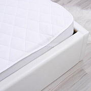 Наматрацник антиалергенний Руно 52СУ з гумками по кутах