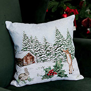 Декоративна гобеленова новорічна наволочка Зайчик з оленем Squirrel Прованс