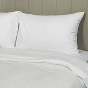 Наволочка однотонна на блискавці White сатин Good-Dream білий