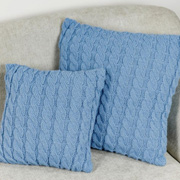 В'язана наволочка декоративна Коси Прованс волошкова