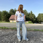 Футболка унісекс з принтом Heart Emily біла