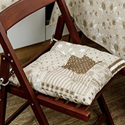 Подушка на стілець Печворк беж Господиня Прованс