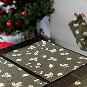 Серветка новорічна Шапочки на зеленому Прованс