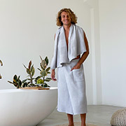 Подарунковий чоловічий набір для лазні та сауни P-702+Cb031 кілт і рушник Cosy світло-сірий у коробці