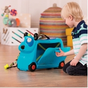 Дитяча валіза-каталка для подорожей - песик-турист Battat BX1572Z - Фото №4