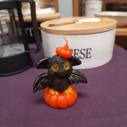 Свічка Оберіг Врожаю - Кажанчик з гарбузиком Emily - Фото №5