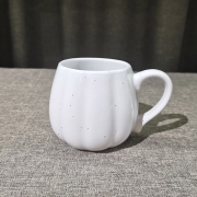 Чашка керамическая 420 мл Pumpy White Limited Edition M163 - Фото №3